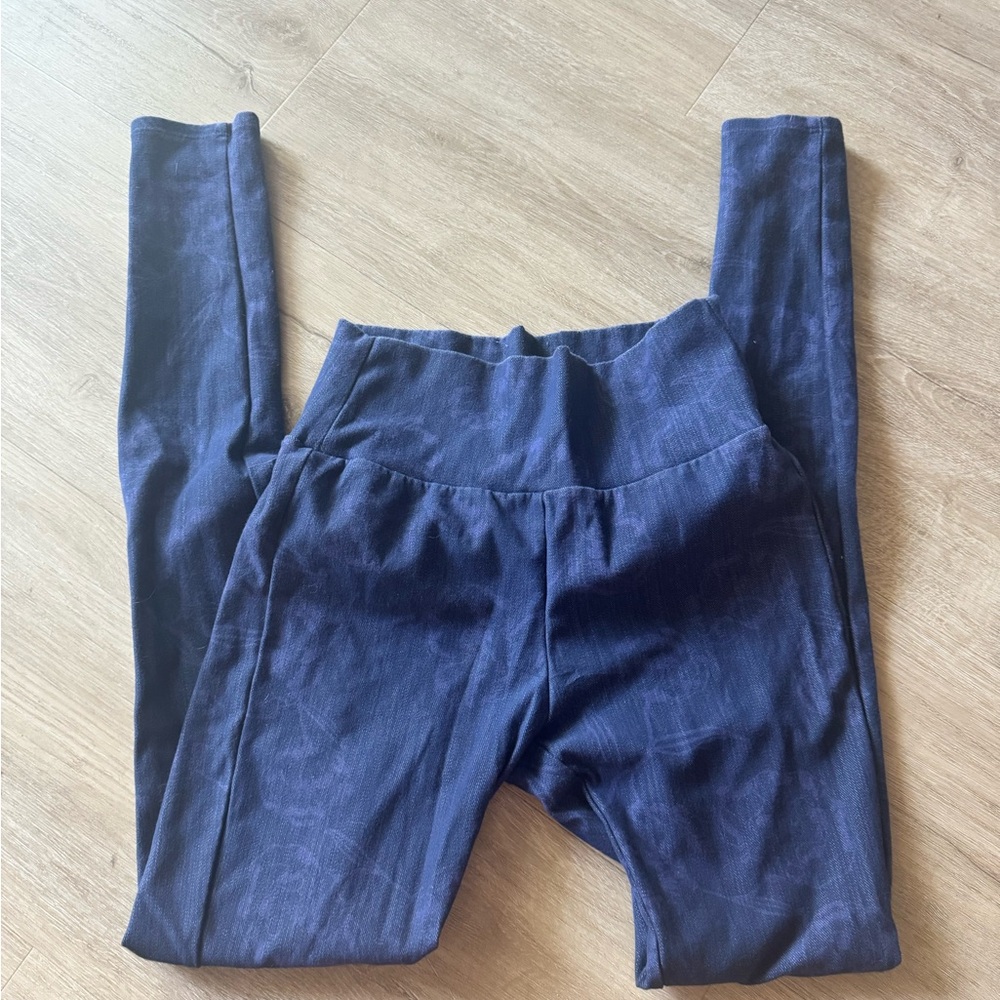 Agnes and Dora leggings with back pockets